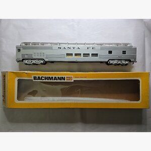 HO Bachmann 1255 Santa Fe 85′ Full Domed Passenger Car #507 See All Photos